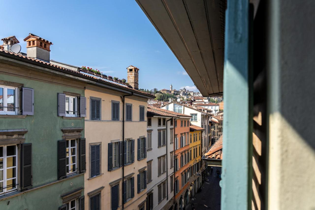 Апартаменты Centro Storico - Leonardo House Бергамо Экстерьер фото